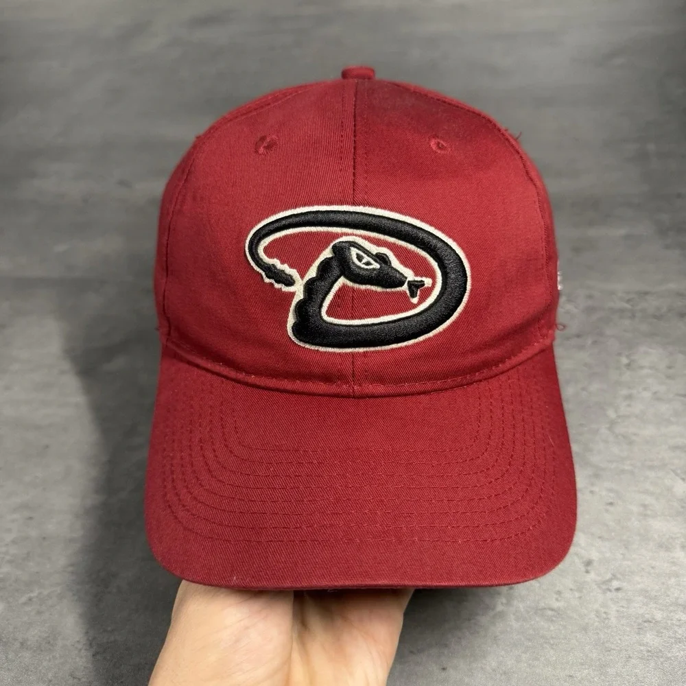Vintage‎ Arizona Diamondbacks Hat Red Youth / Womens MLB Black Strapback MLB Cap